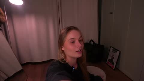 Elisabeth or Lisa online show from March 29, 2026, 8:09 pm