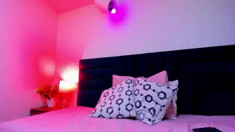 lisa white  online show from March 17, 2026, 5:11 am