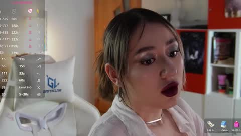   LISA   online show from September 13, 2025, 3:23 pm