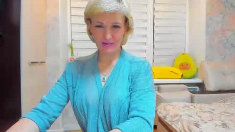 Lisasimsxs online show from January 19, 2025, 9:34 pm