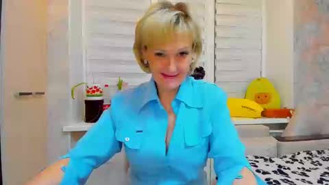 Lisasimsxs online show from February 23, 2025, 7:28 pm