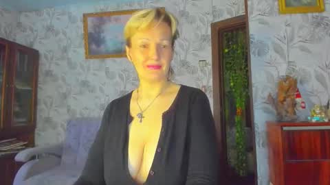 Lisasimsxs online show from February 22, 2026, 2:48 pm