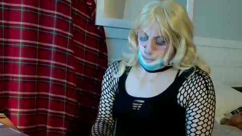 Snapshot of lisatime3 chatting on March 14, 2026, 1:44 am Lisa Love online show from March 14, 2026, 1:44 am