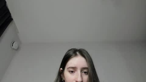 Lisa online show from January 4, 2025, 11:59 pm