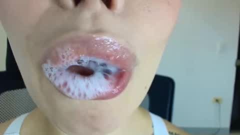 Lisbet online show from November 28, 2025, 8:11 pm