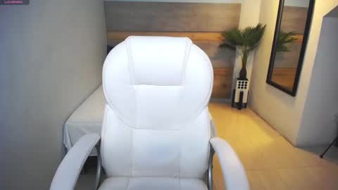 Liseth Fox online show from March 8, 2025, 5:33 pm