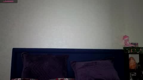 Kris Maks online show from September 30, 2025, 3:28 pm