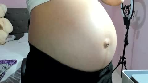 Andrea and Charlotte online show from September 18, 2025, 3:41 am