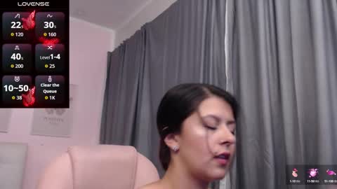 Snapshot of liss_black chatting on September 13, 2025, 3:17 am Andrea online show from September 13, 2025, 3:17 am