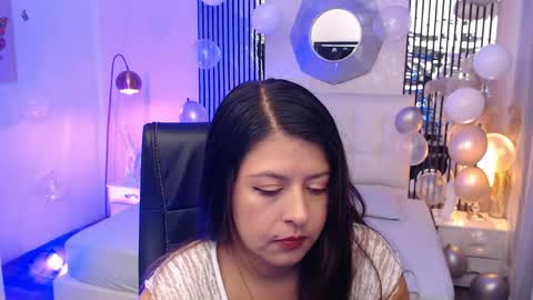 Andrea online show from June 3, 2026, 3:53 am