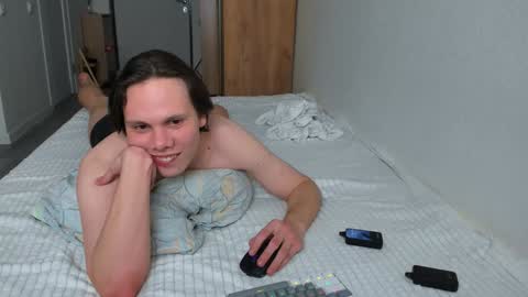 Alfie online show from December 14, 2024, 3:18 am