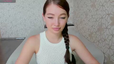 Snapshot of lissa_cristal_ chatting on July 19, 2026, 7:34 am lissa_cristal_ online show from July 19, 2026, 7:34 am