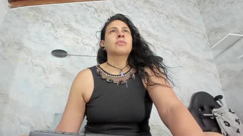 Lisa online show from December 30, 2024, 2:53 am