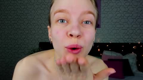 Lissa online show from December 28, 2024, 2:32 pm