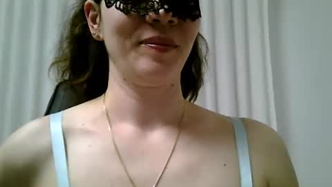 Lissa online show from March 16, 2026, 9:08 pm