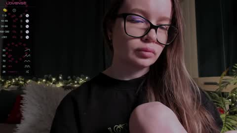 Snapshot of lissa_rose chatting on December 9, 2024, 6:35 pm lissa_rose online show from December 9, 2024, 6:35 pm