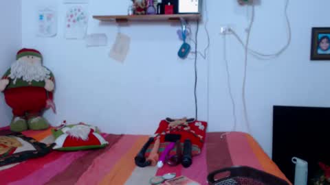 Sara Lucia online show from December 12, 2024, 2:15 am