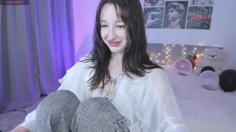 lissameoww online show from November 2, 2025, 4:37 am