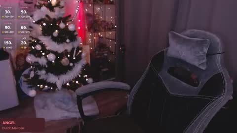 Lissa online show from December 15, 2025, 4:44 pm