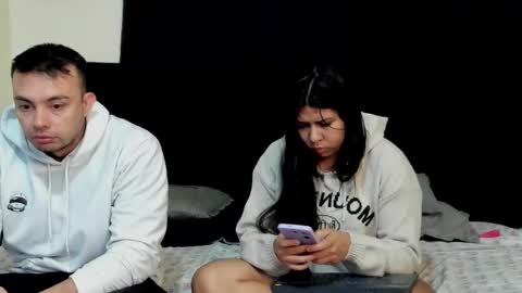 Natalia and alejandro online show from December 15, 2025, 10:52 am
