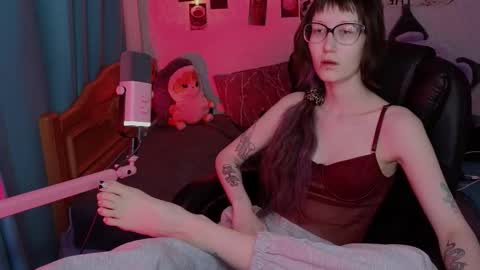 lissaros online show from March 23, 2026, 4:22 pm