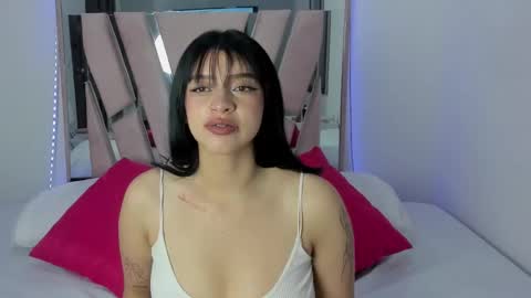 Lissa online show from October 15, 2025, 7:36 pm