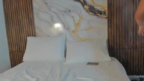 lissy_kimmy online show from February 4, 2026, 7:09 pm