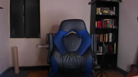 Snapshot of literateboy chatting on May 2, 2026, 1:54 am Literateboy online show from May 2, 2026, 1:54 am