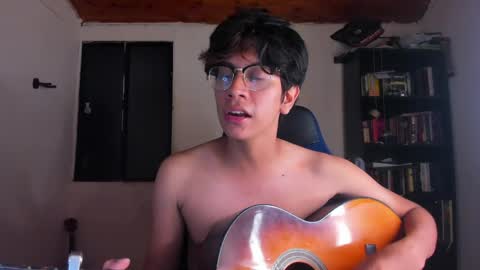 Snapshot of literateboy chatting on May 31, 2026, 1:47 am Literateboy online show from May 31, 2026, 1:47 am