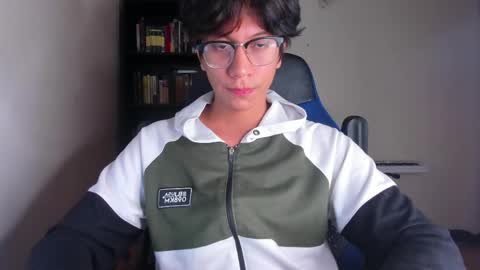 Snapshot of literateboy chatting on June 8, 2026, 1:39 am Literateboy online show from June 8, 2026, 1:39 am