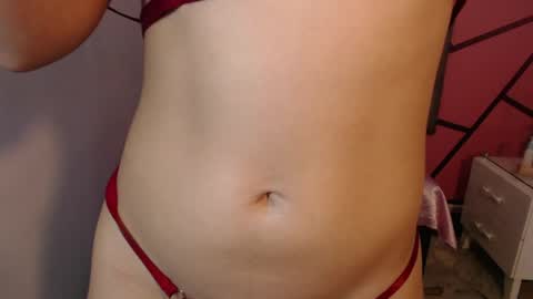 Snapshot of little18doll chatting on April 24, 2026, 8:22 pm little18doll online show from April 24, 2026, 8:22 pm