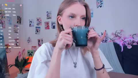 Bella online show from April 21, 2026, 7:25 am