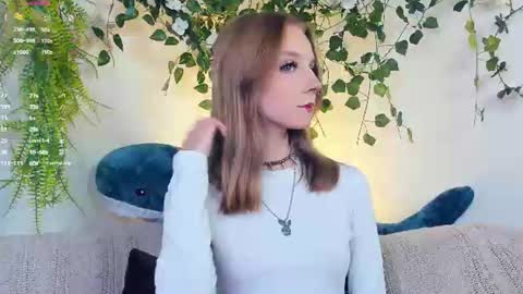 Snapshot of little__caprice chatting on June 19, 2026, 8:18 am Bella online show from June 19, 2026, 8:18 am