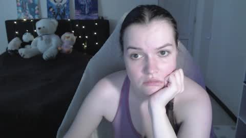 little__flowers online show from April 19, 2026, 9:30 am