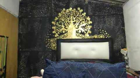 Diablita online show from April 15, 2026, 1:12 am