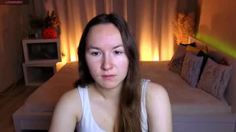 Snapshot of little_doll_meow chatting on October 13, 2025, 2:44 am Alexandra online show from October 13, 2025, 2:44 am