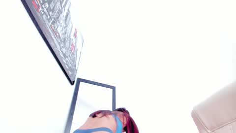 Snapshot of little_eli chatting on February 22, 2025, 7:14 pm Help me reach 100 likes online show from February 22, 2025, 7:14 pm