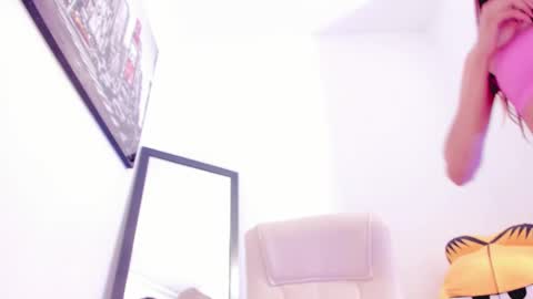 Snapshot of little_eli chatting on March 10, 2025, 10:24 pm Help me reach 100 likes online show from March 10, 2025, 10:24 pm