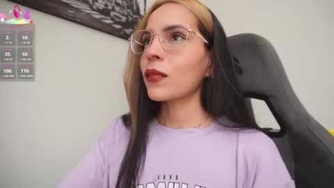 Snapshot of little_eli chatting on October 28, 2025, 7:16 pm Help me reach 100 likes online show from October 28, 2025, 7:16 pm