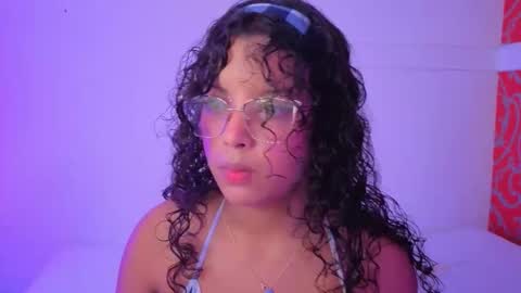 little_lilith_apple online show from September 24, 2025, 7:06 pm