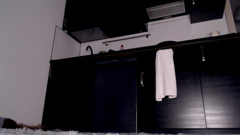 Alice.. online show from October 21, 2025, 3:51 am