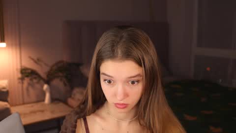 Kiki online show from October 23, 2025, 3:55 pm