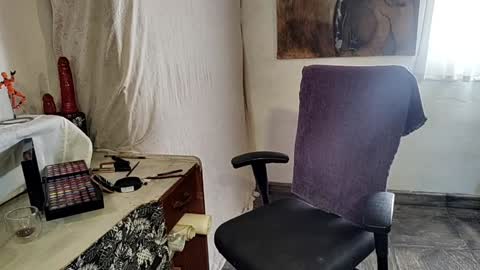 Snapshot of little_savage chatting on January 20, 2025, 8:18 pm little_savage online show from January 20, 2025, 8:18 pm