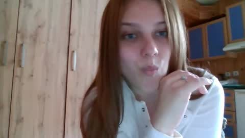 little_shygirl_ online show from October 24, 2025, 11:39 am
