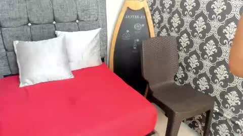 alex online show from October 21, 2025, 12:28 pm