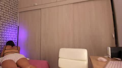 alex online show from April 20, 2026, 3:53 am