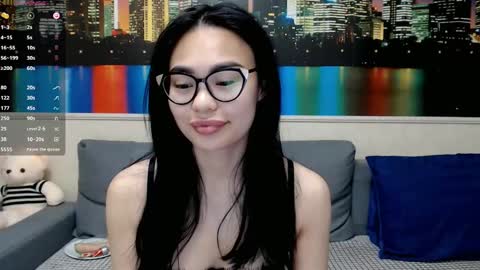 Kwan online show from December 9, 2024, 2:06 pm