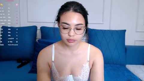 Snapshot of little_v1rgin_angel chatting on June 10, 2026, 11:31 am Kwan online show from June 10, 2026, 11:31 am