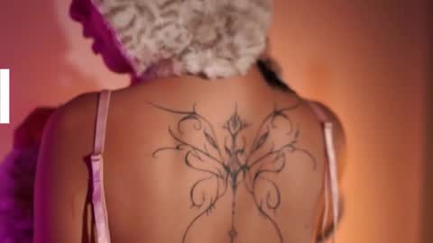 Im your little Velinda  online show from September 20, 2025, 6:42 pm