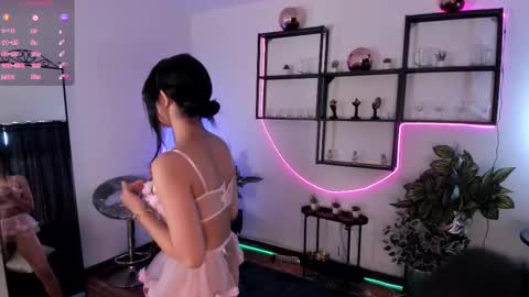 Xiom online show from December 13, 2025, 8:47 pm